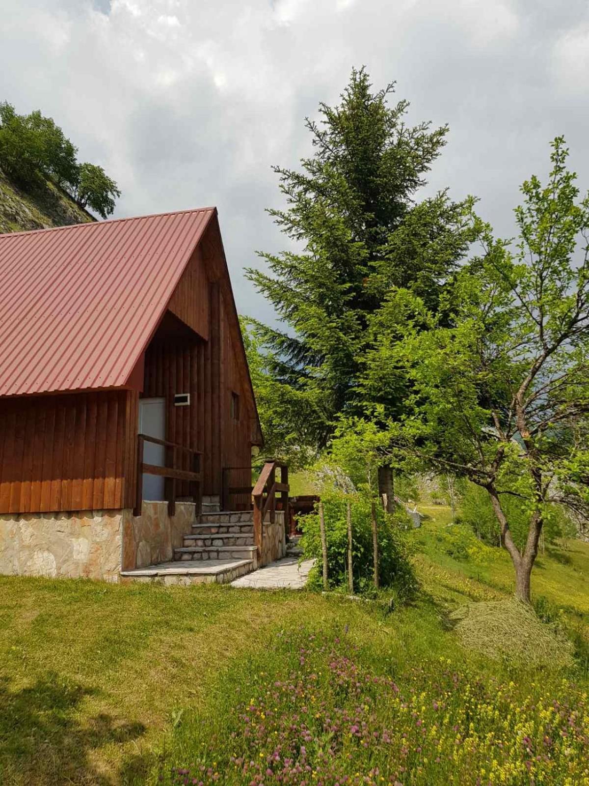 فندق Detached House Milivoje Poscenje المظهر الخارجي الصورة