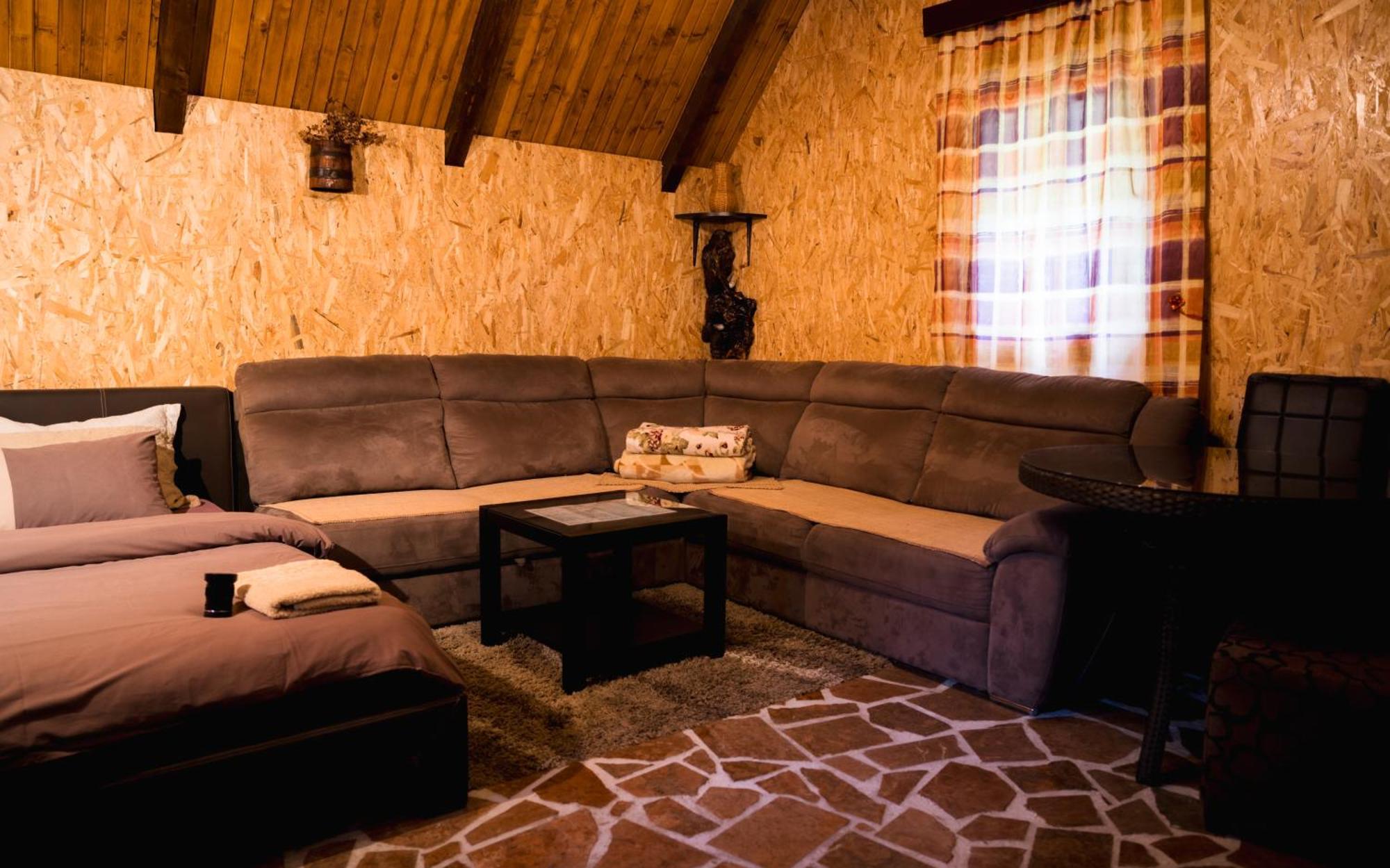 فندق Detached House Milivoje Poscenje المظهر الخارجي الصورة