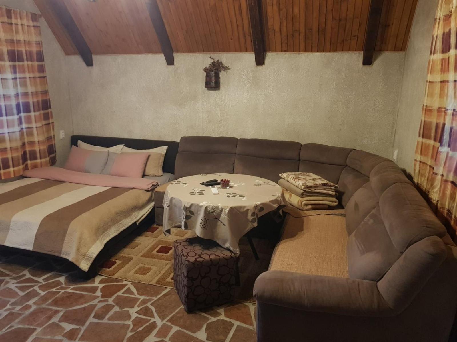 فندق Detached House Milivoje Poscenje المظهر الخارجي الصورة